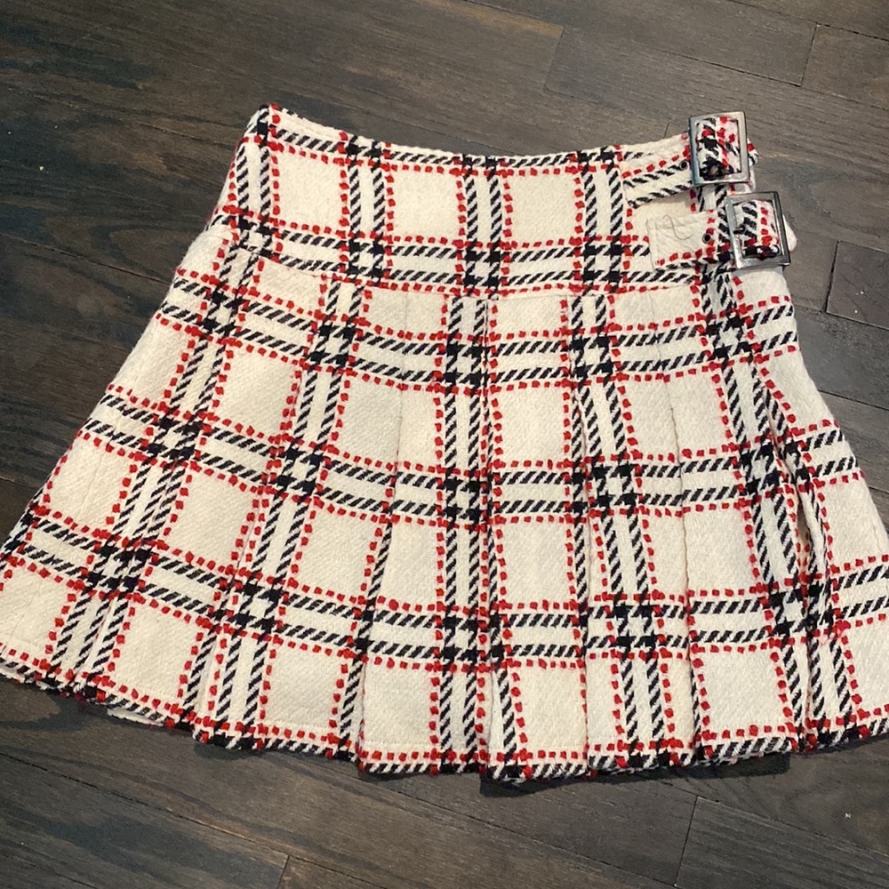 Super Cute Red/Black/White Plaid skirt